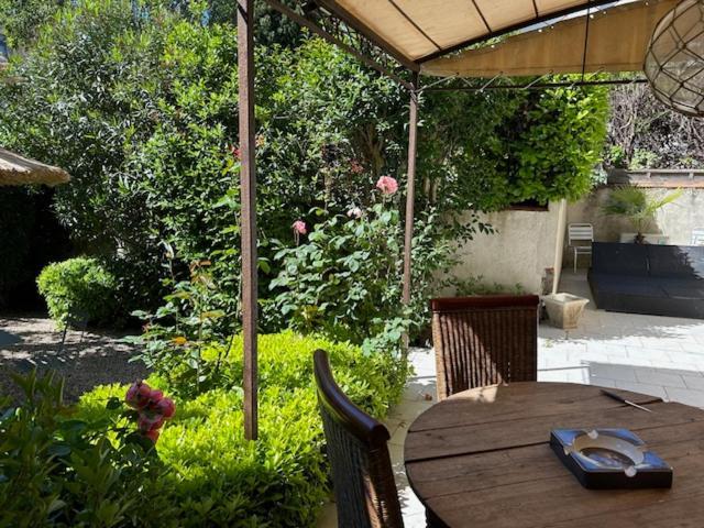Nid D'ange En Provence